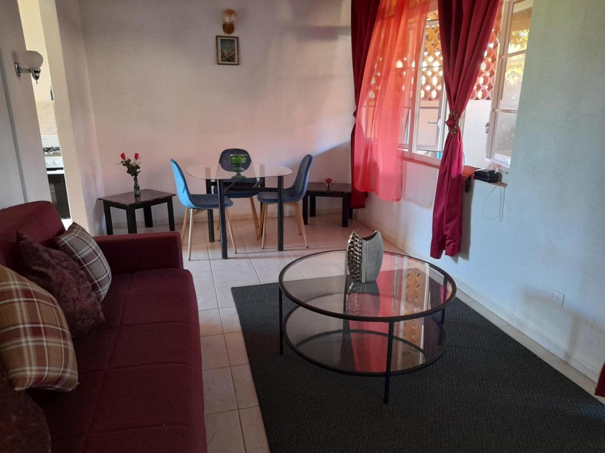 Angler Apartments Сейнт Джеймс Екстериор снимка