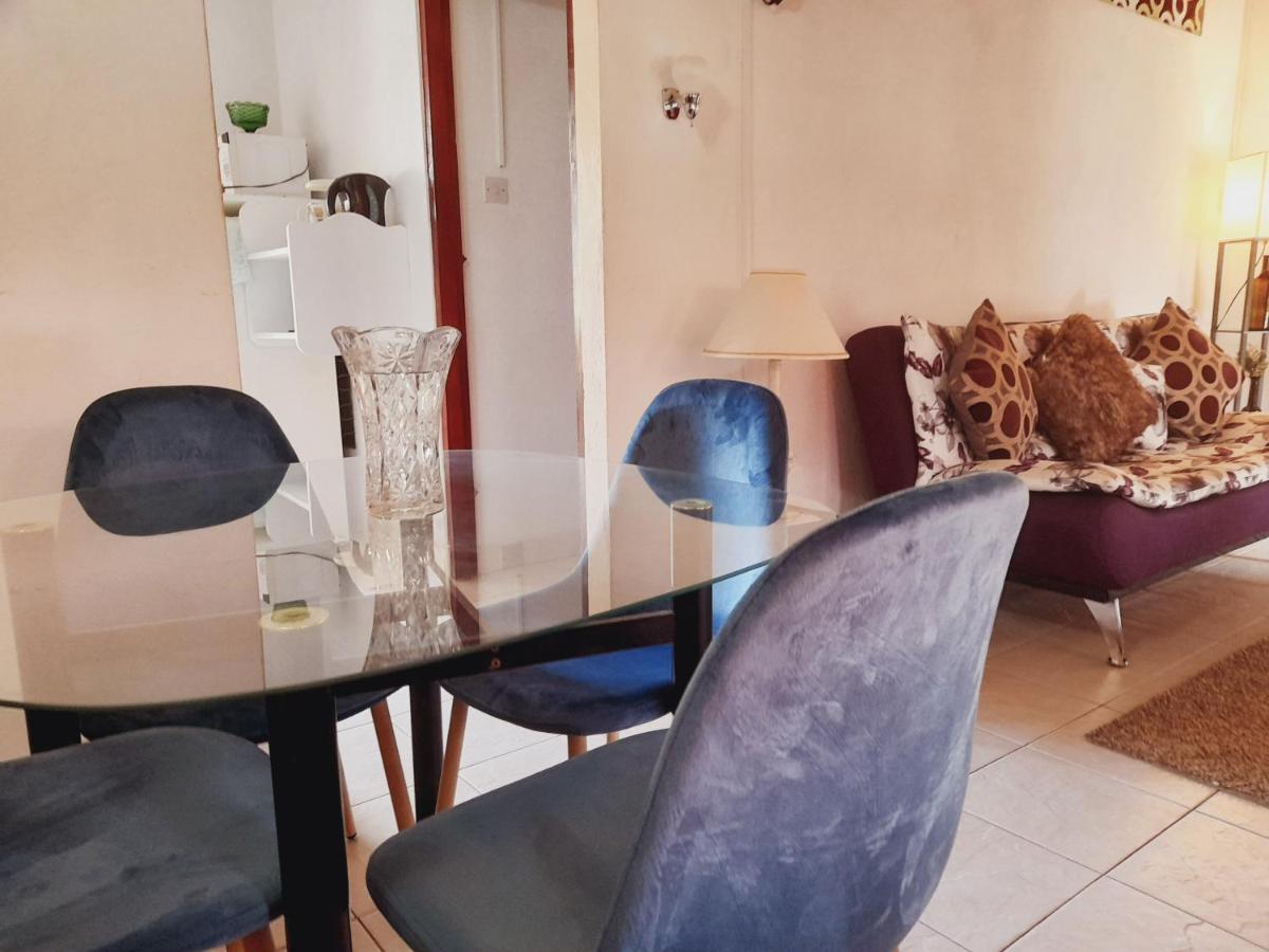Angler Apartments Сейнт Джеймс Екстериор снимка