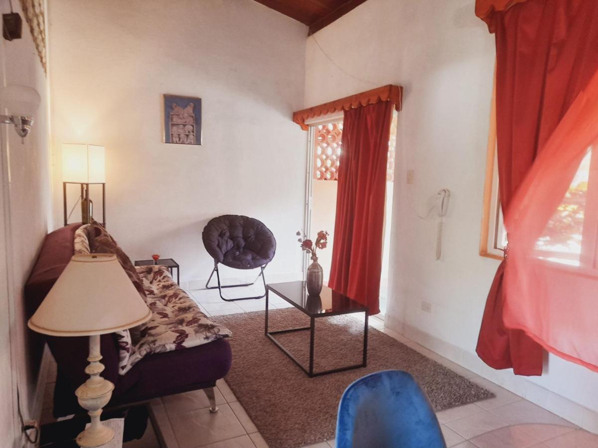Angler Apartments Сейнт Джеймс Екстериор снимка