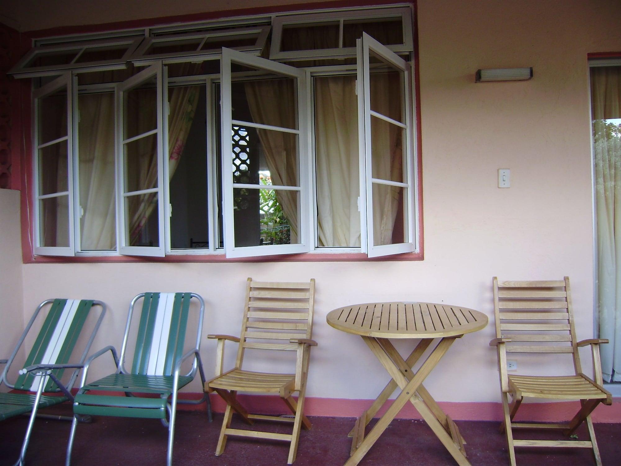 Angler Apartments Сейнт Джеймс Екстериор снимка